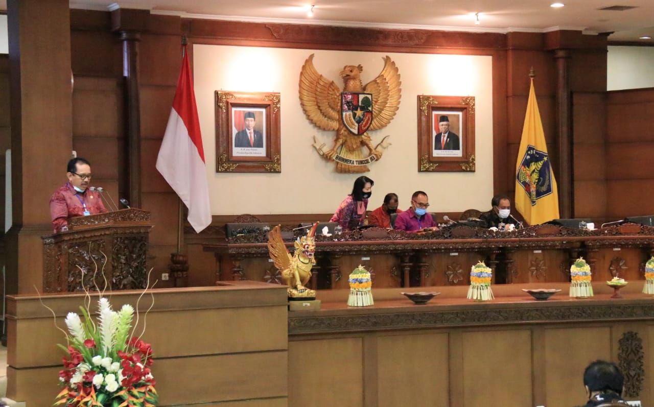 podiumnews.com-Gubernur Bali Apresiasi Diterimanya Dua Ranperda Baru oleh Dewan